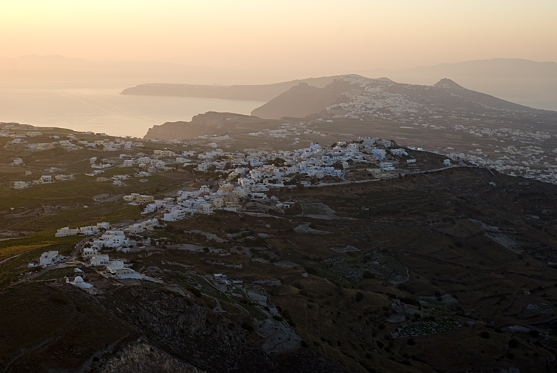 105_Santorini_zachod slonca na Profitis Ilias.jpg